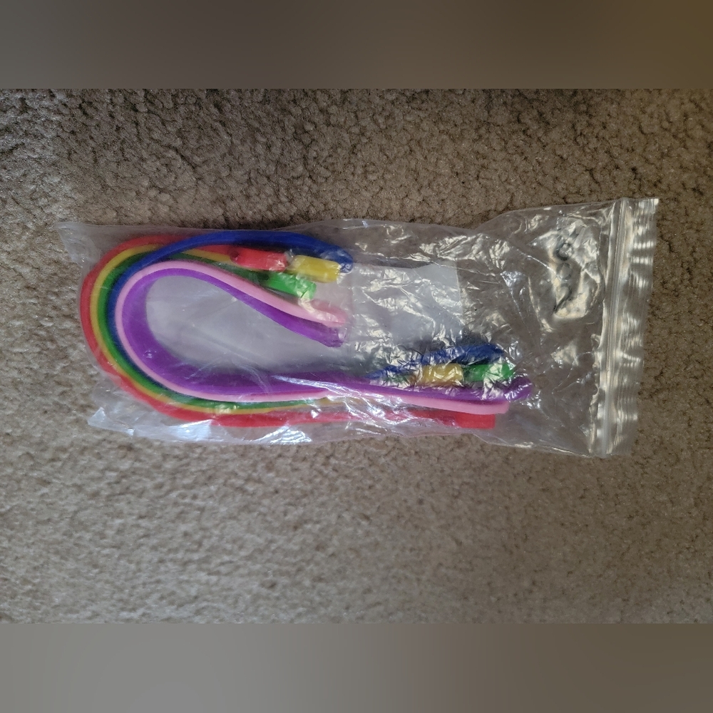 NWT- Unopened package of glasses straps